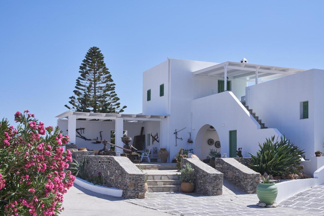 Konukevi Glarakia Adamantas (Milos)